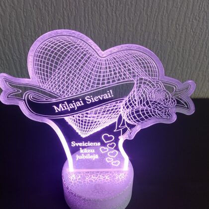 LED izgaismota plāksnīte, personalizēta
