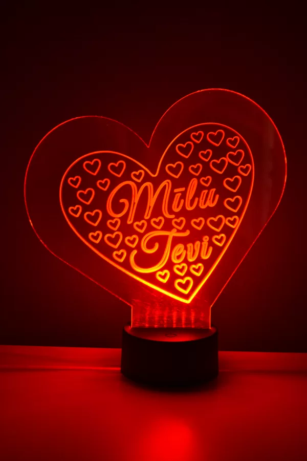 LED izgaismota plāksnīte, personalizēta