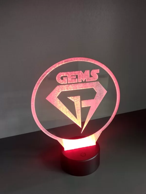LED izgaismota plāksnīte, personalizēta