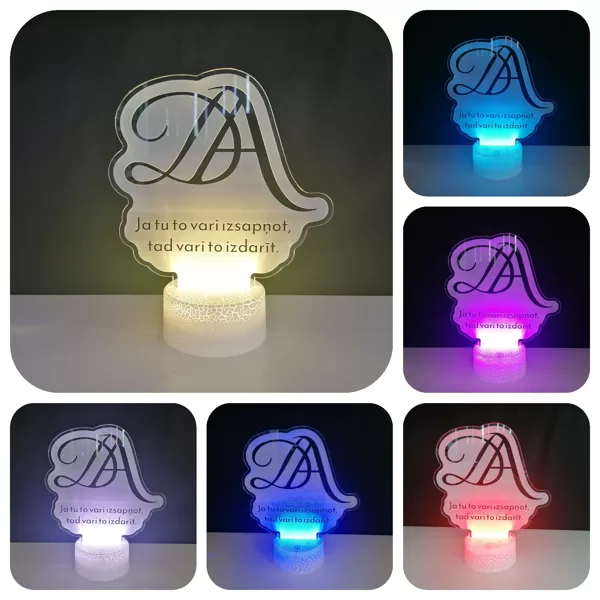 LED izgaismota plāksnīte, personalizēta