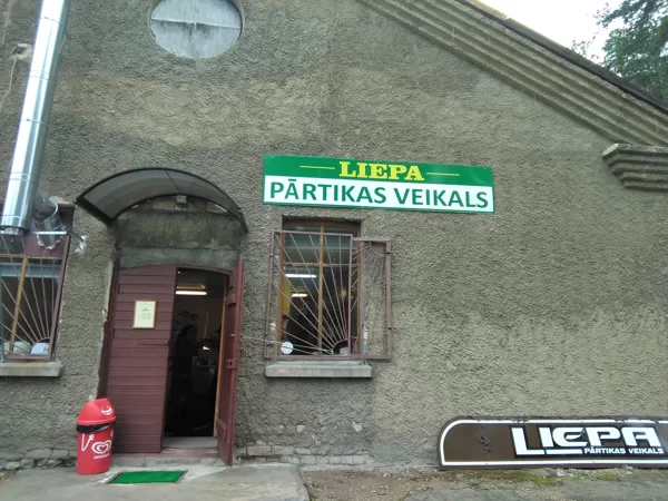 Izkārtne no plastikāta