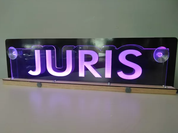 Auto LED izgaismotas plāksnītes