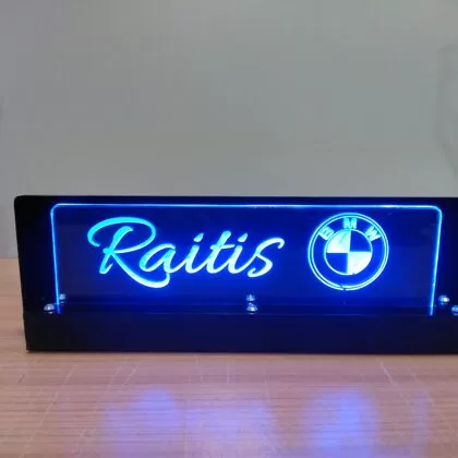 Auto LED izgaismotas plāksnītes