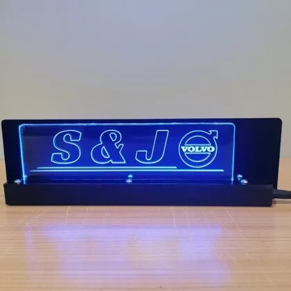 Auto LED izgaismotas plāksnītes