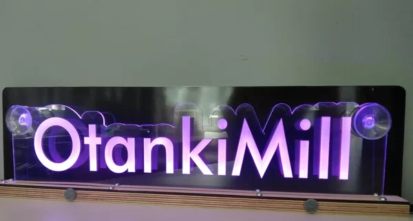 Auto LED izgaismotas plāksnītes