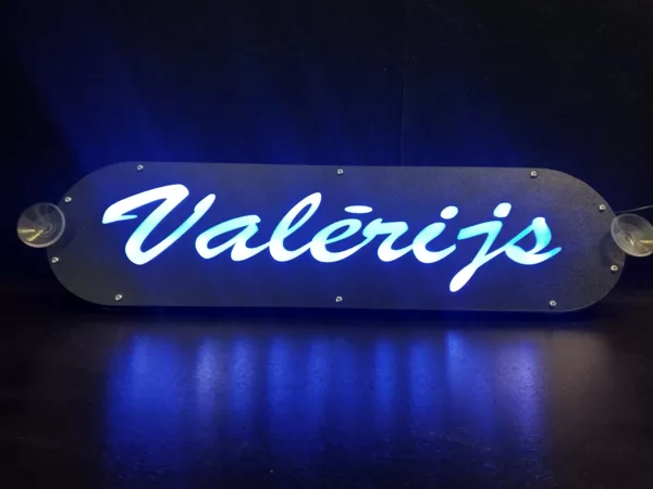 JAUNUMS - Auto LED izgaismota plāksnīte