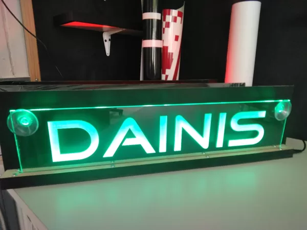 Auto LED izgaismotas plāksnītes